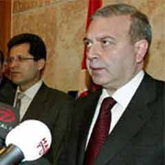 Emniyet'ten 'Paksüt'e takip' açıklaması