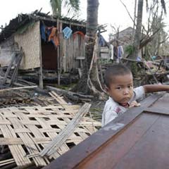 Myanmar'da 1.5 milyon insan salgın hastalık tehlikesi altında
