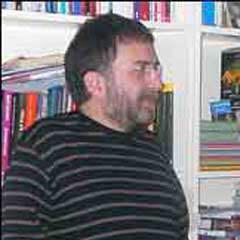 ‘Çek lan elini kızın elinden’