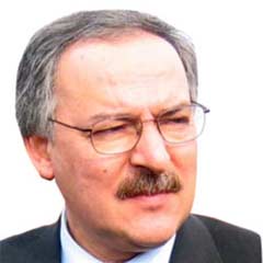 Koç ameliyattan çıktı, durumu iyi
