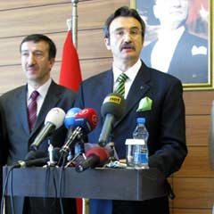 Türkiye İran'da banka açacak