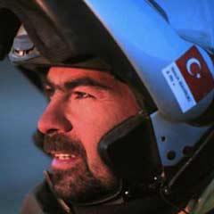 Everest'e oksijensiz tırmanmak istiyor