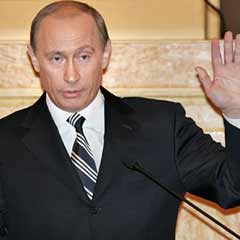 Putin, Kremlin'den ayrılmıyor