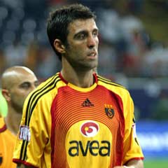 Şükür: Derbideki ruhla herkesi yenebiliriz