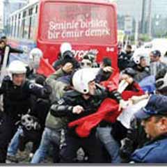 Adana'da 1 Mayıs olaylı geçti