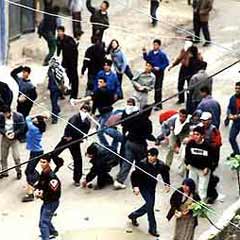 1 Mayıs'ta ilk dakikada provokasyon