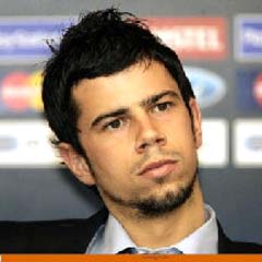 Fenerbahçeli taraftarlardan Kezman'a destek