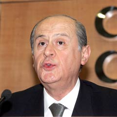 Bahçeli'den 301'i referanduma götürelim önerisi