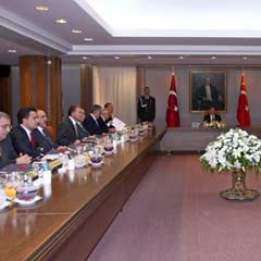 MGK'nın perde arkası