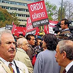 'Ordu göreve' pankartı Ergenekon dosyasında