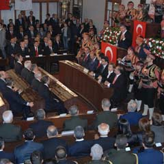 Toptan, devleti ve hükümeti kabul etti