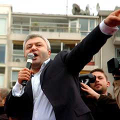 'Biz az kişiyiz'