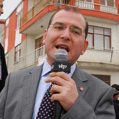 Soylu, Gül'e kırgınmış