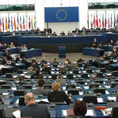 AKPM Başkanı Paketten Memnun