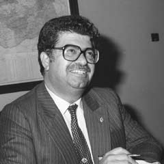 Özal anılıyor