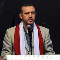 Başbakan CHP'yi 'para' ile vurdu