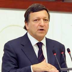 Barroso'nun konvoyunda kaza