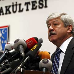 Yasakçının üniversitesini PKK ele geçirmiş