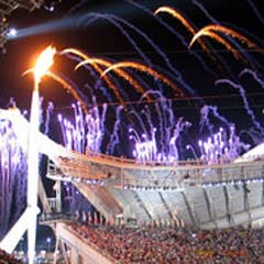 Olimpiyat meşalesi Paris'te