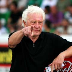 Feldkamp'a rica etmişler