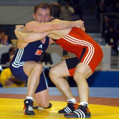 Şeref Tüfenk finale yükseldi