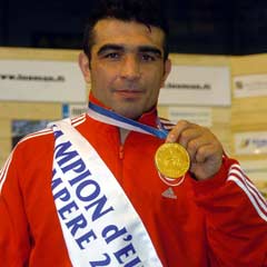 Güreşte altın günler