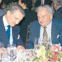 Dünyayı işte bu adam yönetiyor