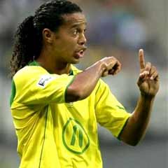 Ronaldinho sezonu kapattı