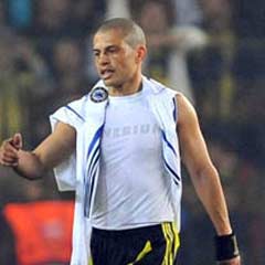 Alex: ''Bizi bir de deplasmanda görün''