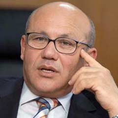 Talat İstanbul'a gidiyor
