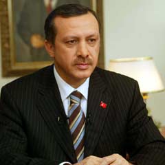 Ulusa Sesleniş'te ince mesajlar