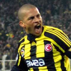 Alex şişelerden şikayetçi