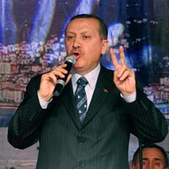 'Siyasi kriz doğurma gayretleri var'
