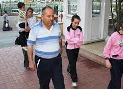 ''Esrar kaçırıyorsun'' diyerek dolandırdılar