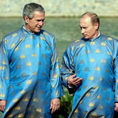 Bush ve Putin'den 'sürpriz' zirve