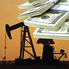 Altın ve petrol birden fırladı