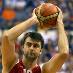 Mehmet Okur'dan 20 sayı