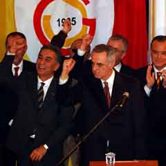 Galatasaray'da devir teslim cuma günü