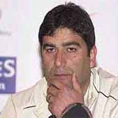 Ünal Karaman istifa etti