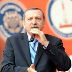 'Derin devletin mimarı sensin Baykal'