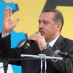 Başbakan: Yolsuzlukla mücadele için söz verdik