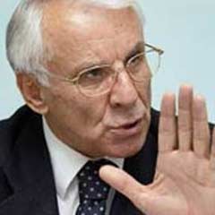 Selçuk: Yasa değişmezse çok parti kapanır