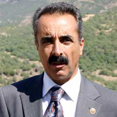 DTP'liden PKK'ya övgü