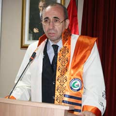 'Bu rektör yargılanmalı'