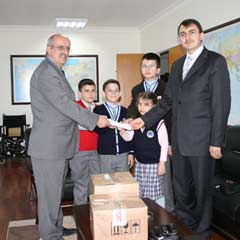 Minik harçlıklar Filistin'e
