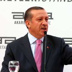 Gül'ün Erdoğan'ı kabulü ertelendi