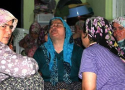 Mezarlıktaki bu bayrak şehit getirir