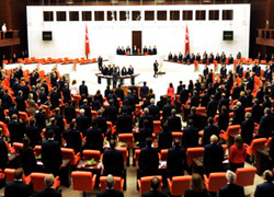 Meclis personeli ne kadar maaş alıyor?
