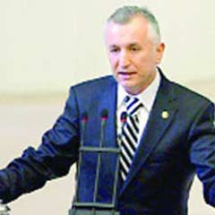 'Çekemeyenler var'