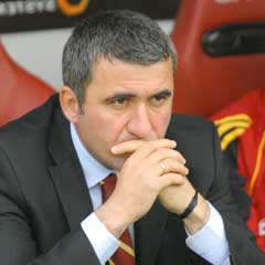 Hagi'den futbola dönüş sinyali